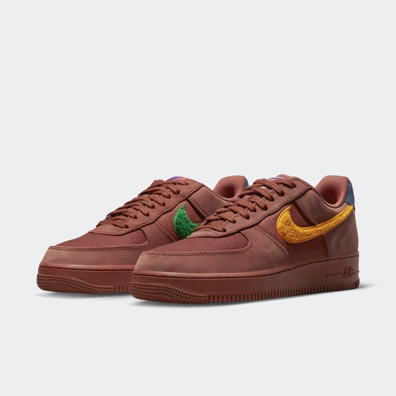 Nike Air Force 1 Familia | DV5153-600