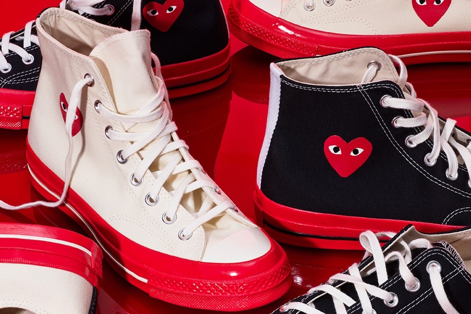 Converse with heart clearance logo