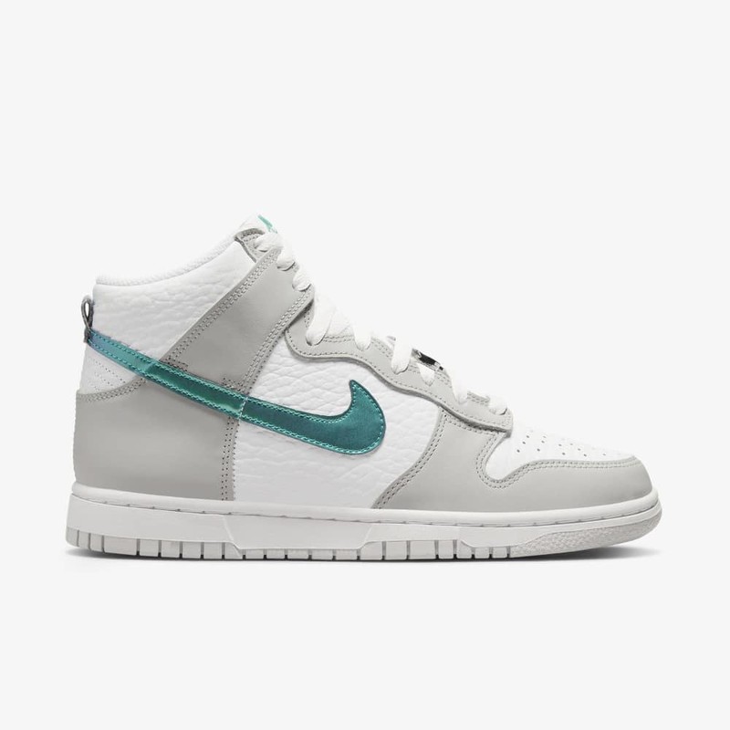 Nike Dunk High Ring Bling | DR7855-100