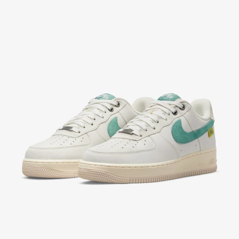 Nike Air Force 1 High '07 LV8 Vintage - SoleFly