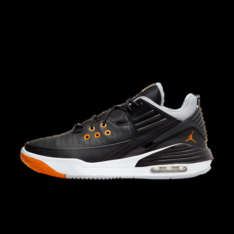 Nike air jordan clearance max aura black orange