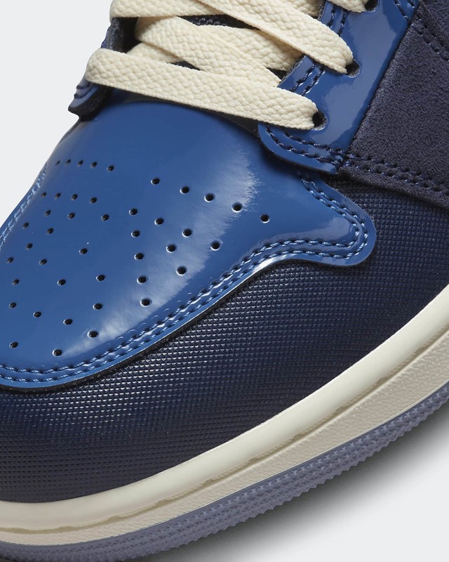 Air Jordan 1 Mid SE Craft Obsidian | DR8868-400