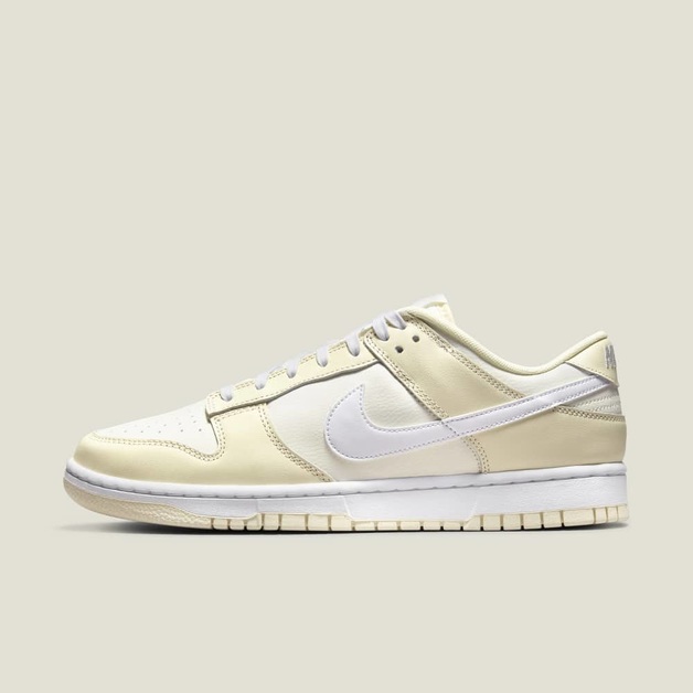 Mach dein Frühjahrsoutfit 2022 mit dem Nike Dunk Low „Coconut Milk“ perfekt