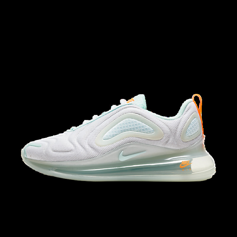 Nike 720 white hot sale and gold