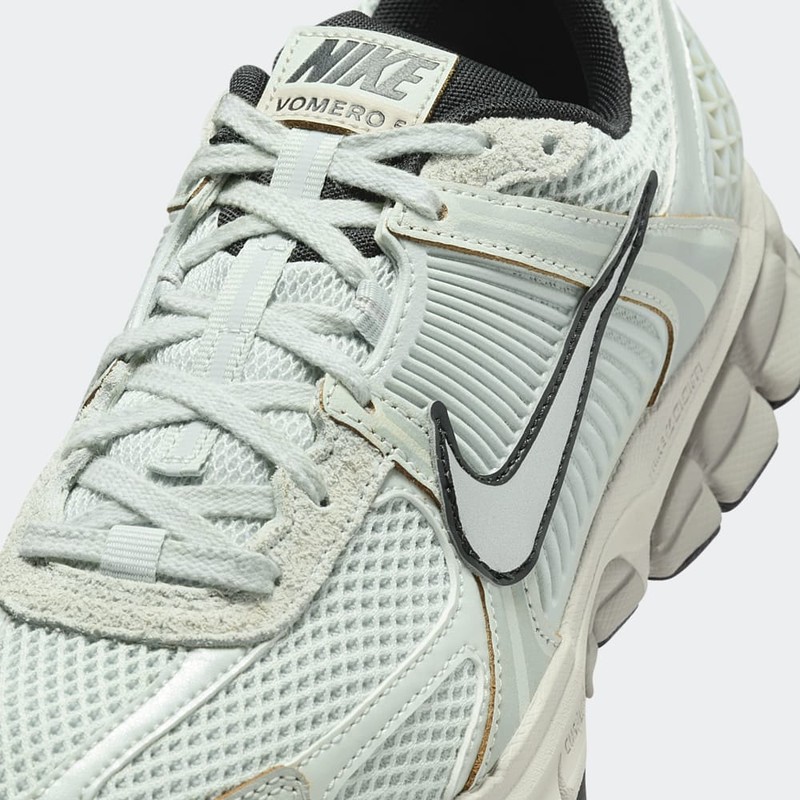 Nike Zoom Vomero 5 "Light Silver" | FN6742-001