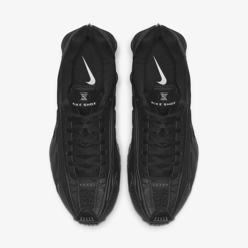 Nike Shox R4 Triple Black | 104265-044