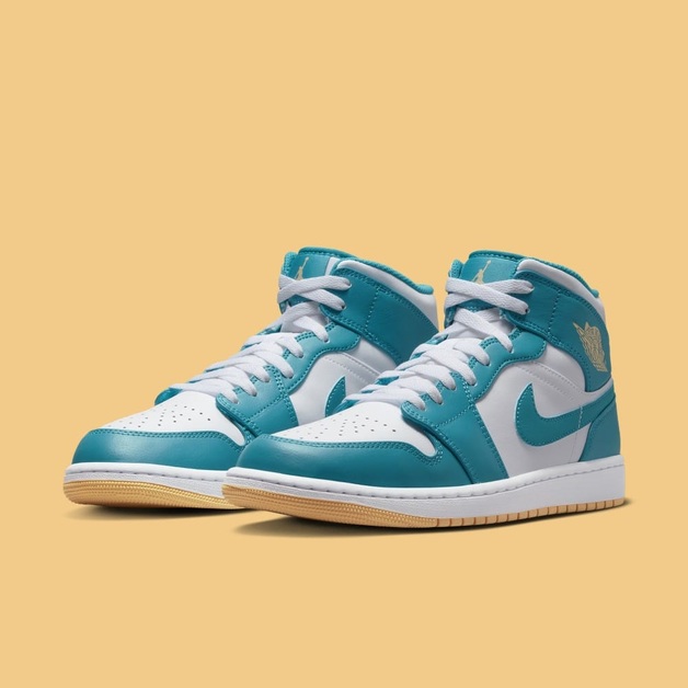 Dieser Air Jordan 1 Mid „Aquatone“ erscheint exklusiv in Frauengrößen