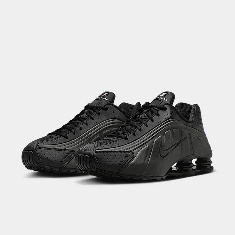 Nike Shox R4 "Black" | HQ1988-001