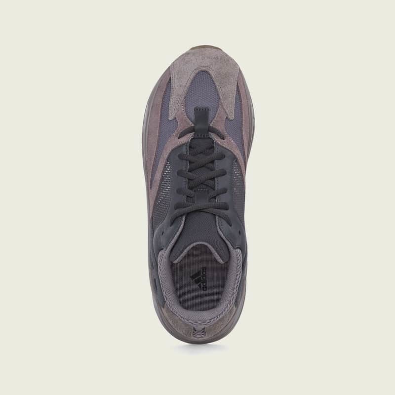 adidas Yeezy Boost 700 Mauve | EE9614