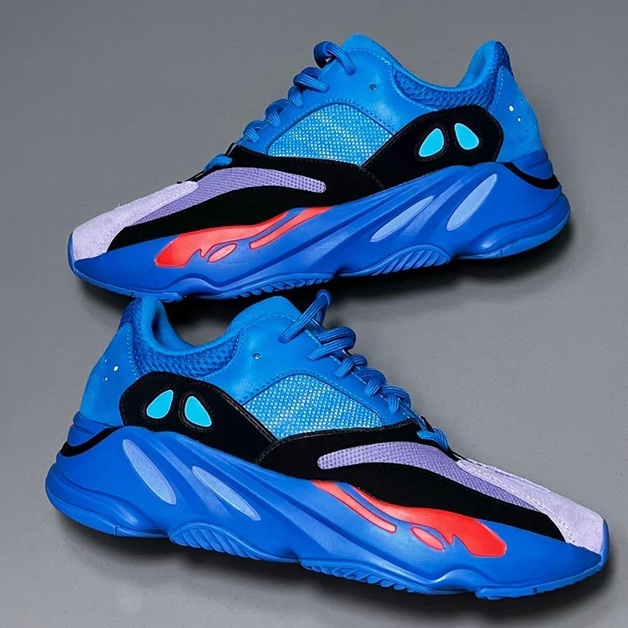 Yeezy azul on sale