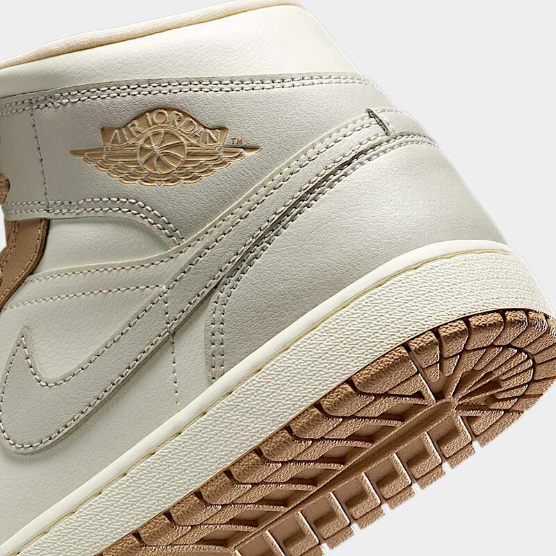 Air Jordan 1 Mid "Pale Ivory" | BQ6472-118