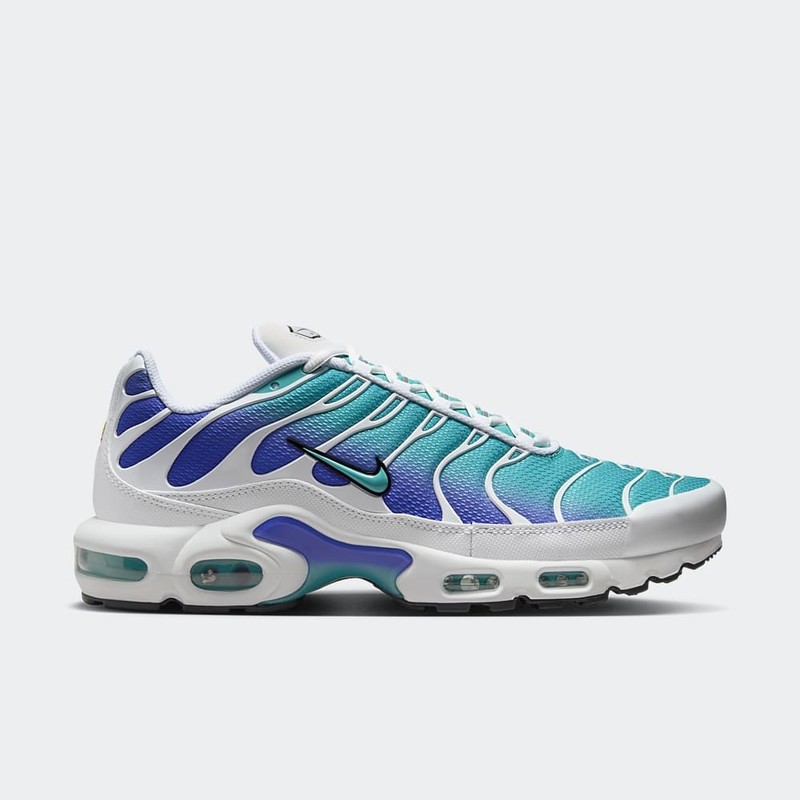 Aqua blue nike shoes online