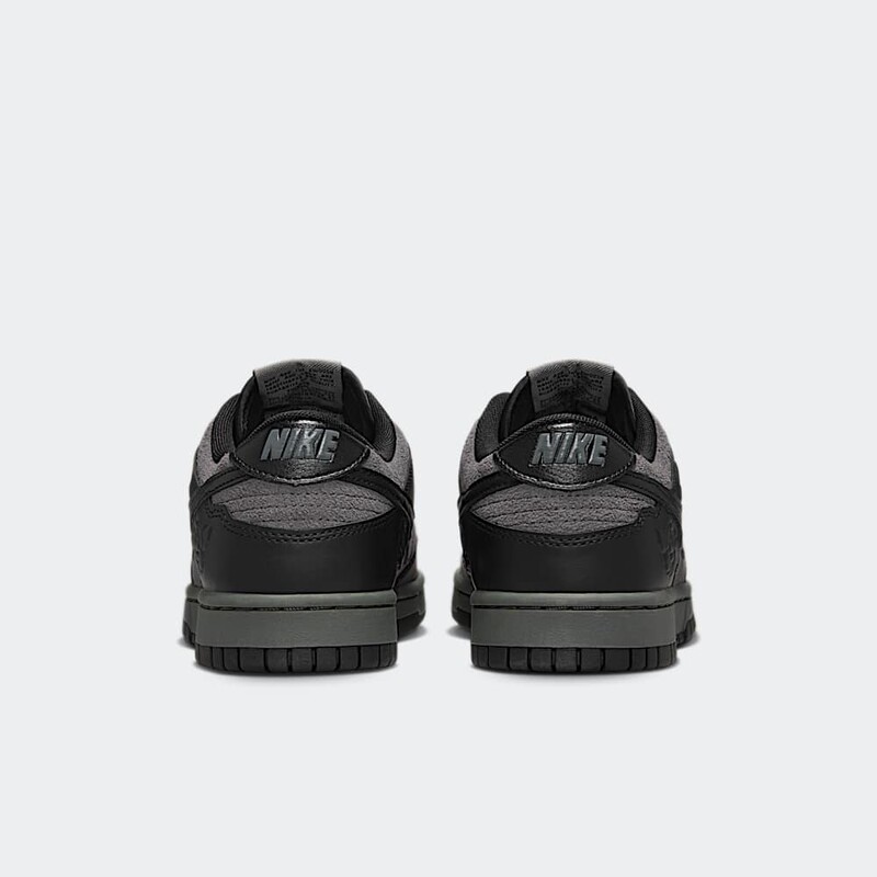 Nike Dunk Low "Black Roses" | HF1986-001