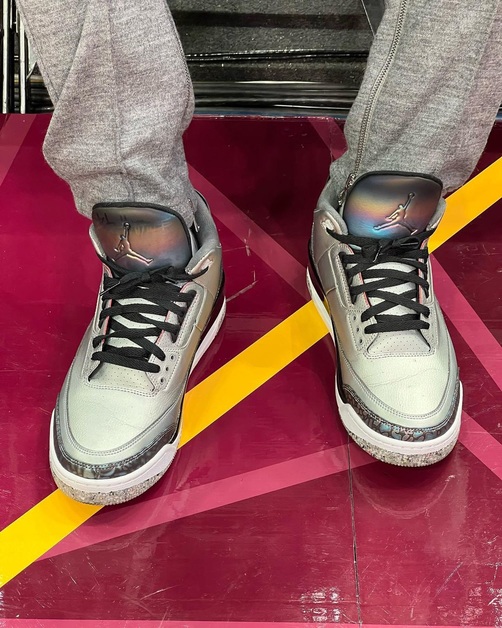 Fat Joe zeigt zum All-Star Game einen Air Jordan 3 Crater