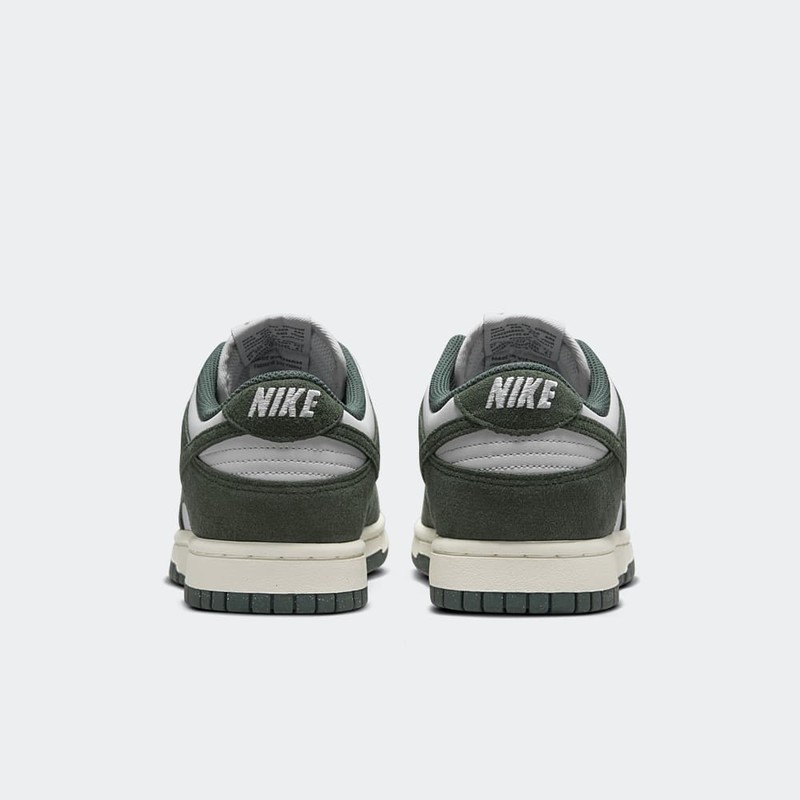 Nike Dunk Low "Green Suede" | HJ7673-002