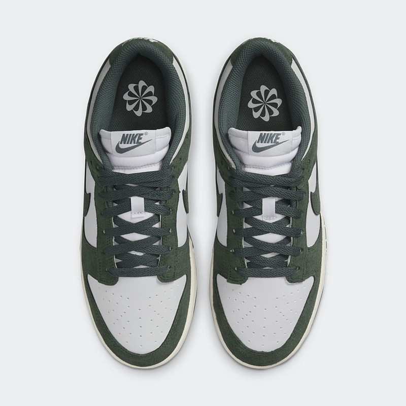 Nike Dunk Low "Green Suede" | HJ7673-002