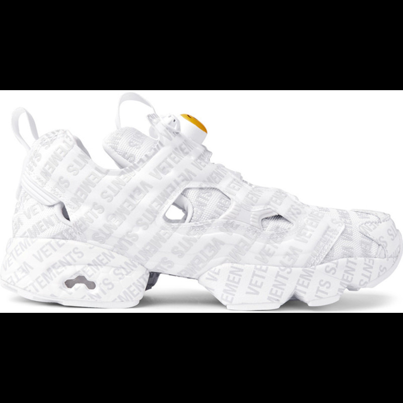 Vetements hot sale reebok white