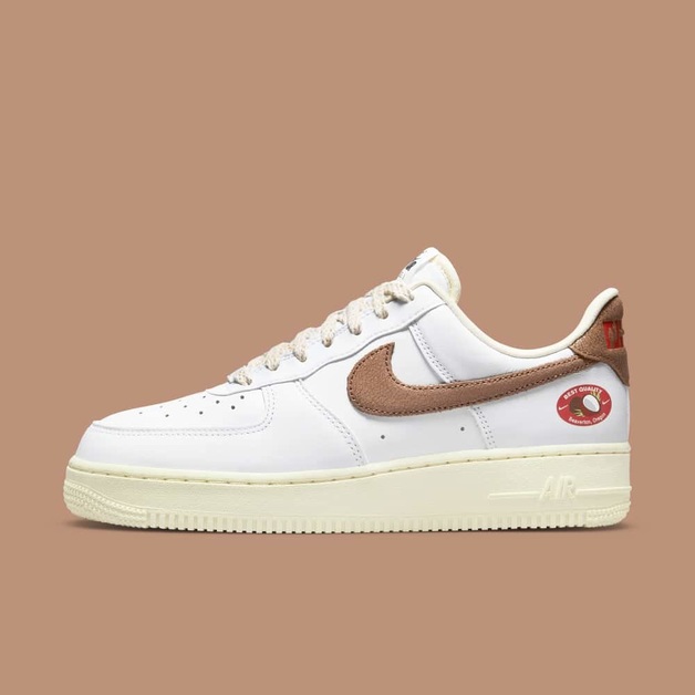 Der Sommer wird tropisch mit diesem Nike Air Force 1 „Coconut“