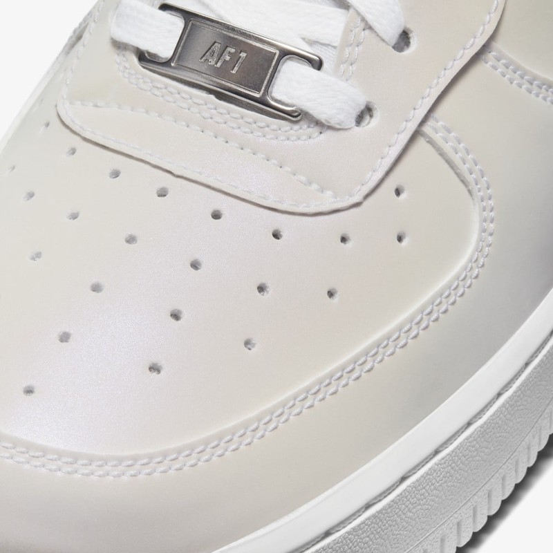 Nike Air Force 1 Fully Reflective | DC2062-100