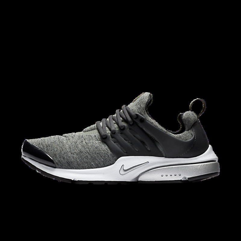 Nike air best sale presto tech fleece