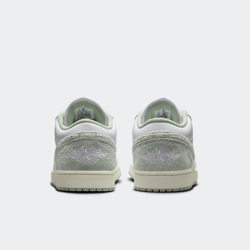 Air Jordan 1 Low SE "Light Green" | FN5214-131