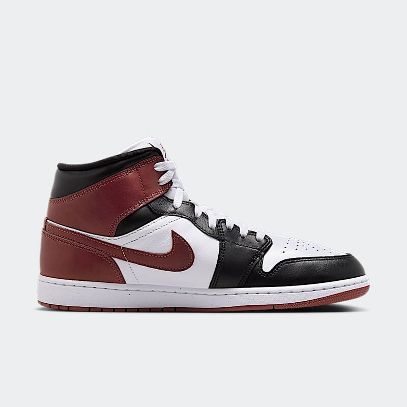 Air Jordan 1 Mid SE "Dark Pony" | HF3216-102