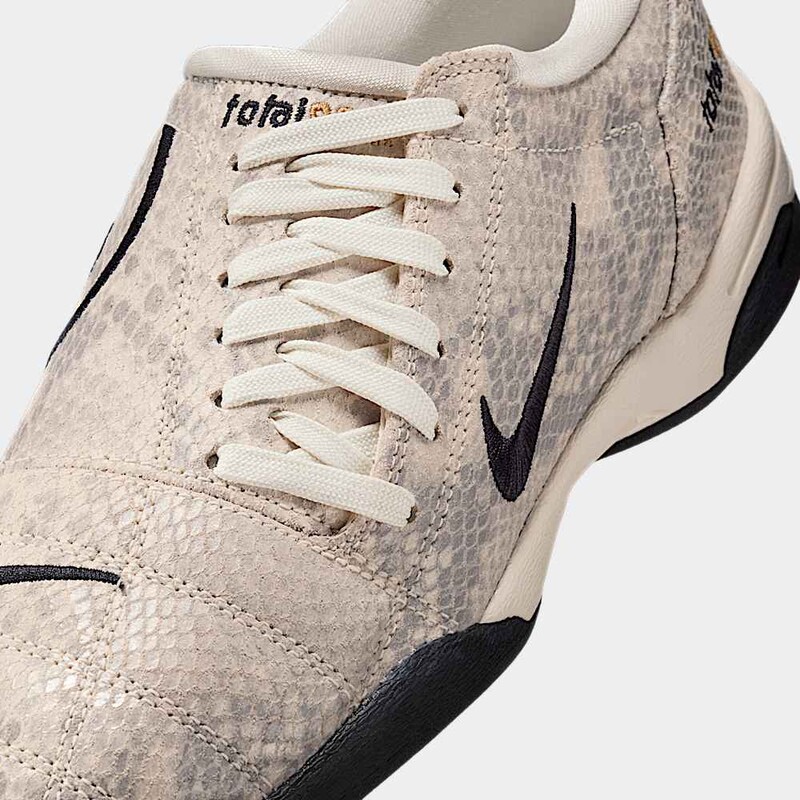 Nike Total 90 SE "Pale Ivory" | IB4204-100