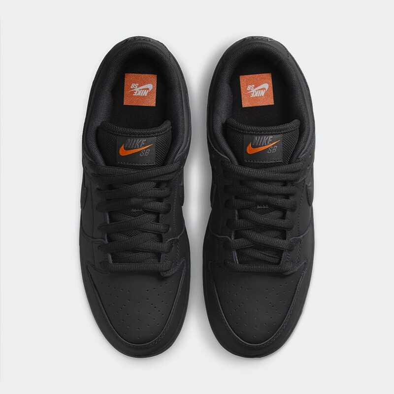 Nike SB Dunk Low Pro "Triple Black" | FJ1674-001