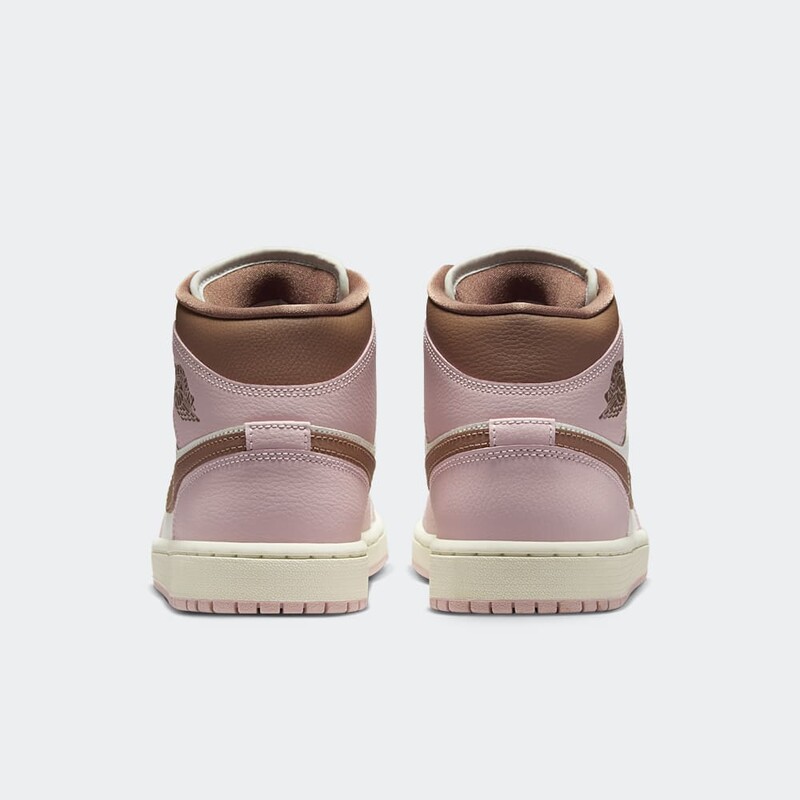 Air Jordan 1 Mid "Pink Oxford" | BQ6472-620