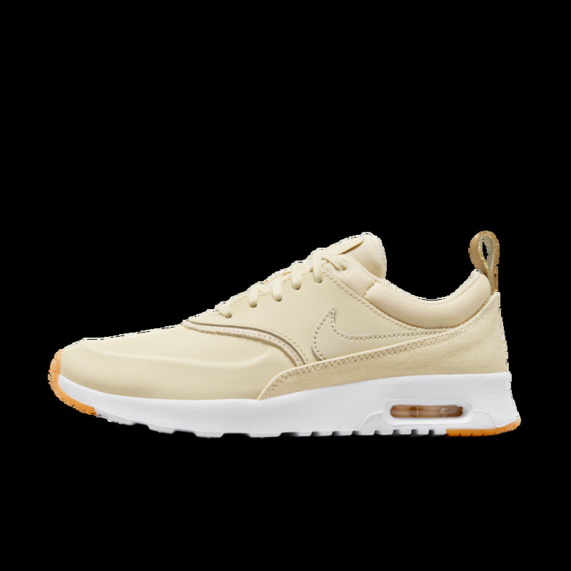 Nike air max thea hotsell gold beige