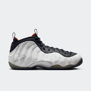 Black and white foamposite pro online