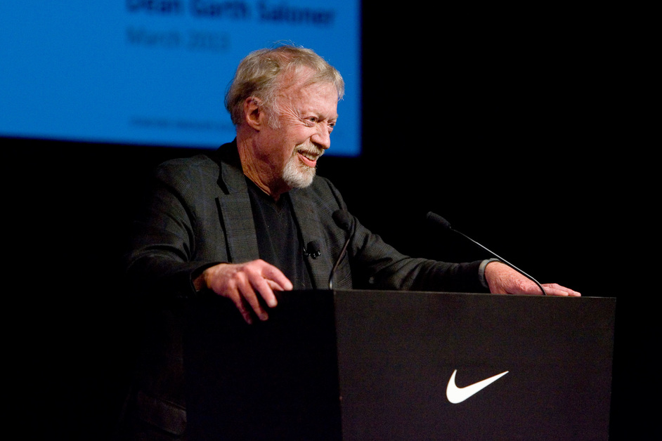 Was man über den Nike Gründer Philip Knight wissen sollte