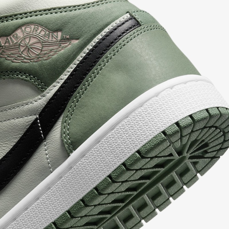 Air Jordan 1 Mid SE Dutch Green | CZ0774-300