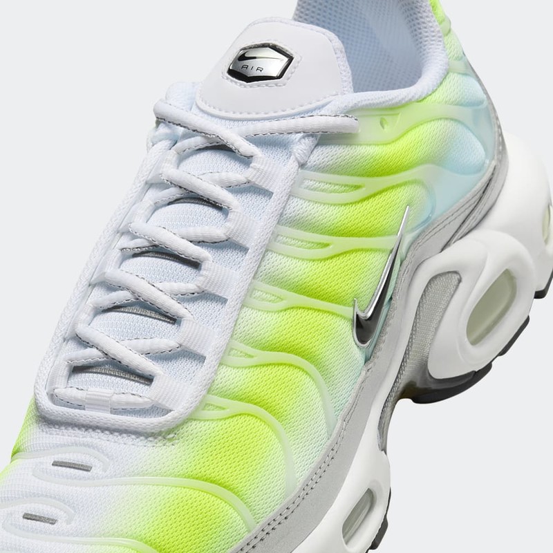 Nike Air Max Plus "Cyber" | HJ9574-100