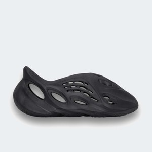 adidas Yeezy Foam Runner "Onyx" | HP8739