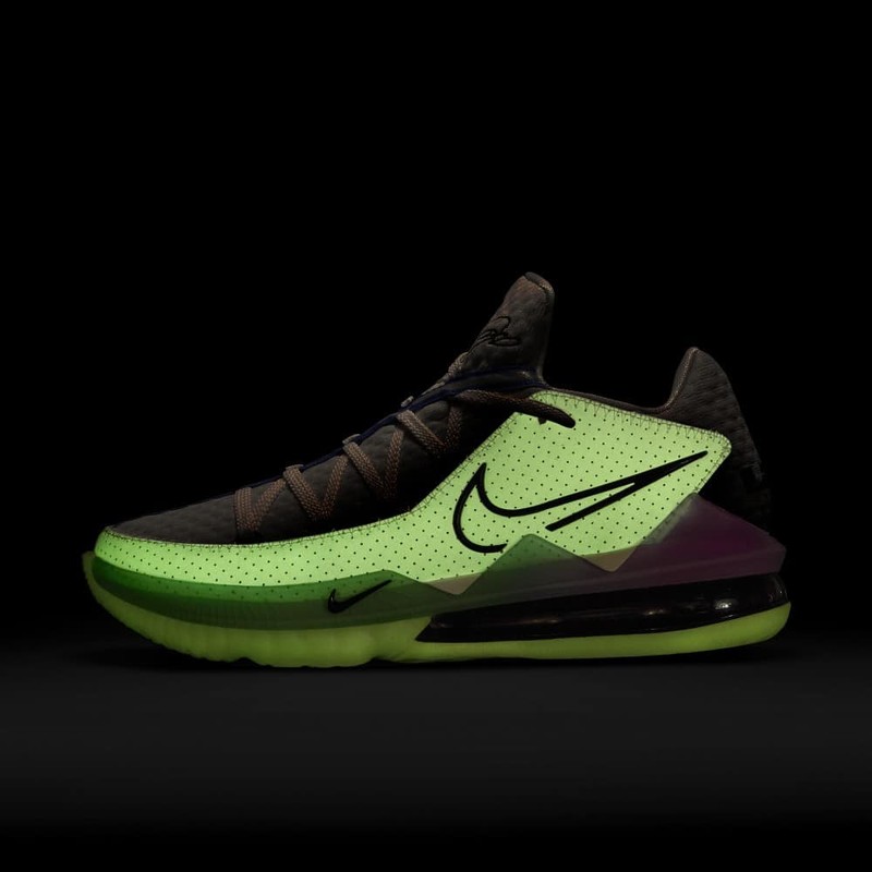 Nike Lebron 17 Low Glow In The Dark | CD5007-005