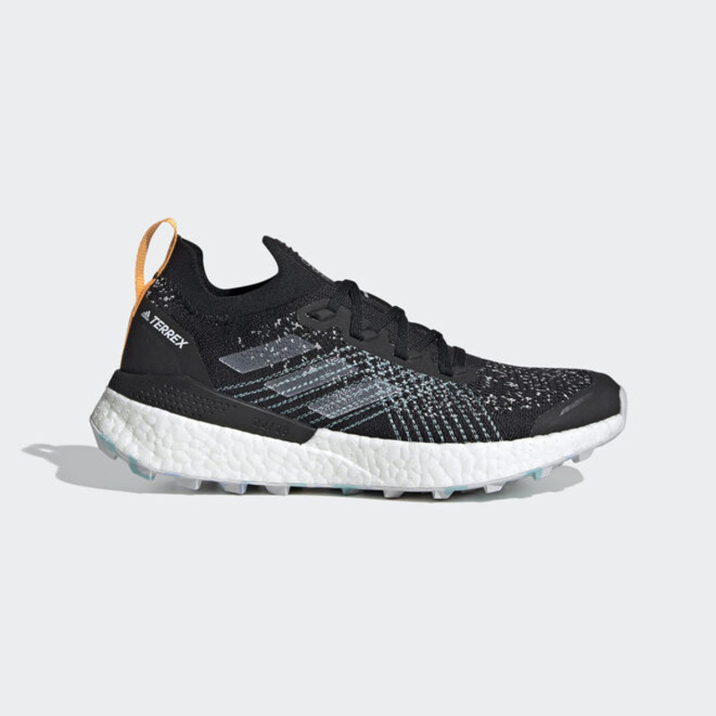 adidas Terrex The medial side of the Adidas Nite Jogger Carbon | EE8964