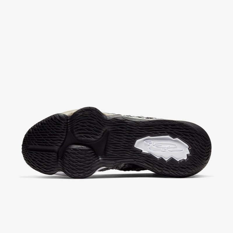 Nike Lebron 17 Black | BQ3177-002