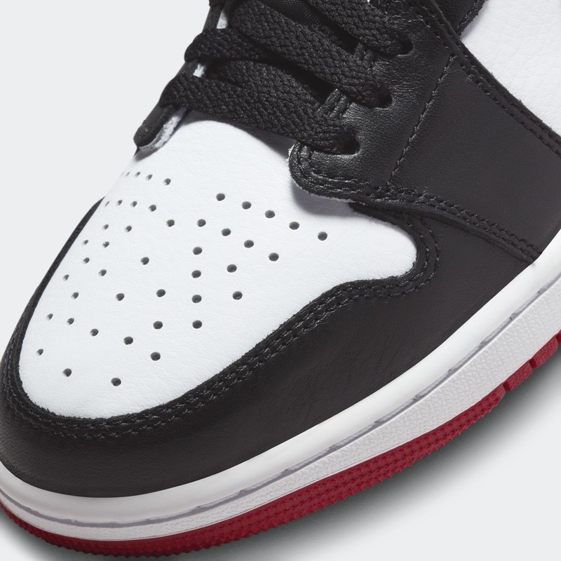 Air Jordan 1 Low OG "Black Toe" | CZ0790-106