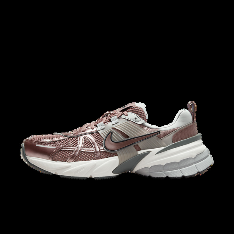 Nike V2K Run de descuento en Nike para usuarios registrados; | FD0736-200