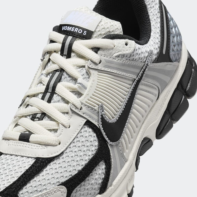 Nike Zoom Vomero 5 "Photon Dust" | HQ1182-001