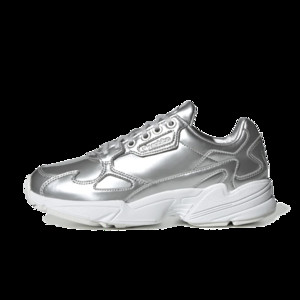 Adidas cheap falcon metal