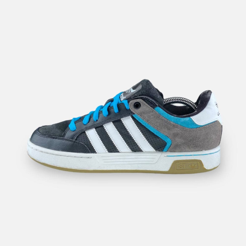 Adidas varial low bleu best sale