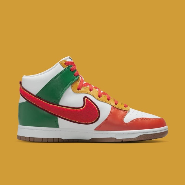 With New Details, the Nike Dunk High University Is Reminiscent of Colleges