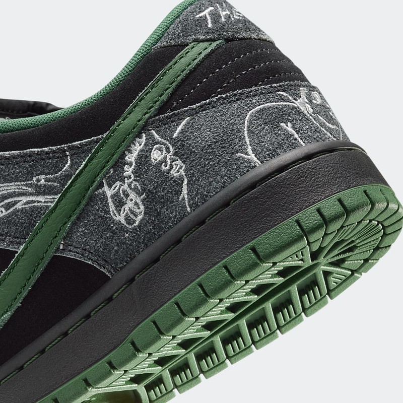 There Skateboards x Nike SB Dunk Low "Gorge Green" | HF7743-001