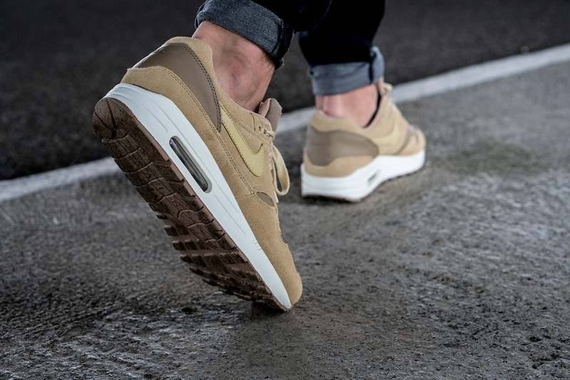 Nike air max hot sale 1 premium khaki