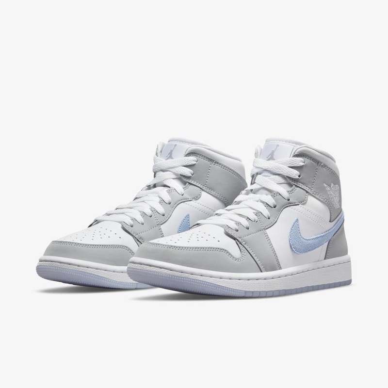 Air Jordan 1 Mid Icy Swoosh | BQ6472-105