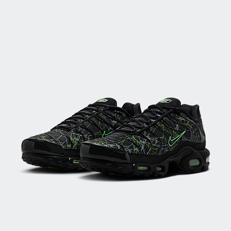 Nike Air Max Plus "Shattered Glass" | IB3075-001