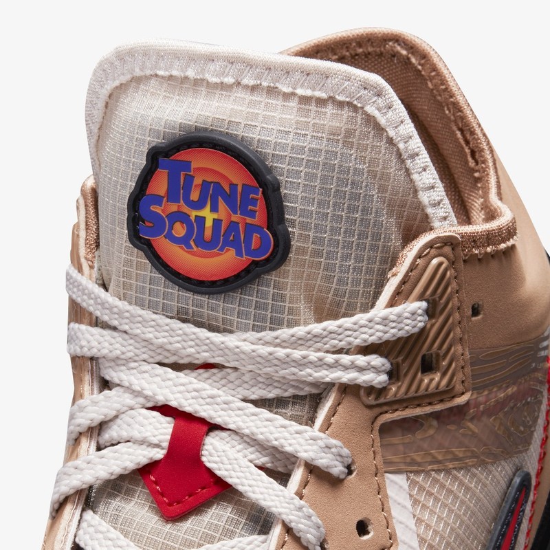 Space Jam x Nike Lebron 18 Low Wile E. x Roadrunner | CV7562-401