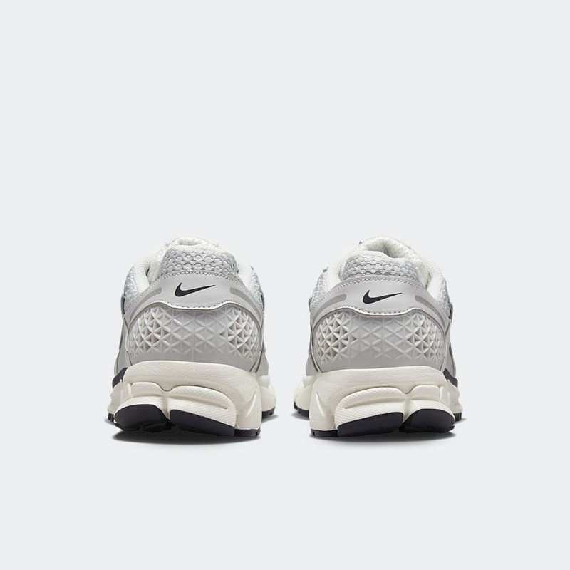 Nike Zoom Vomero 5 "Photon Dust" | FD0884-025